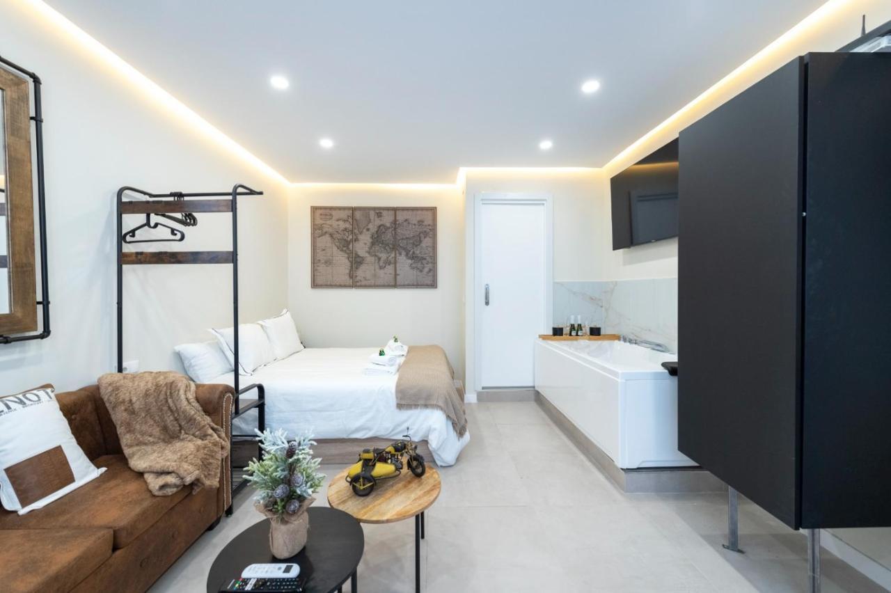 Luxury Apartment Jacuzzi Малага Экстерьер фото